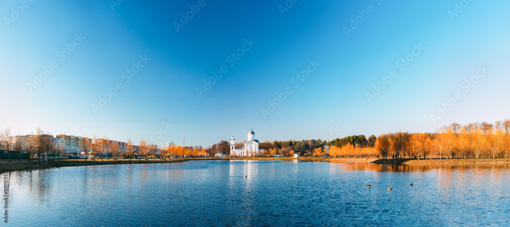 Fototapeta premium St. Alexander Nevsky Church in Gomel, Belarus. Spring Season