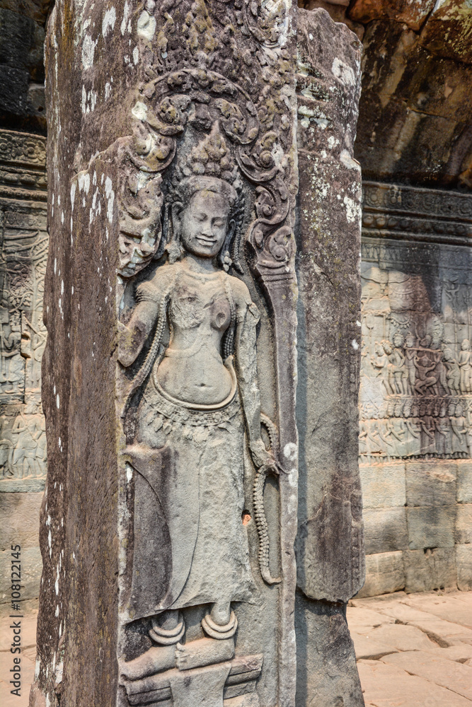 Donna Khmer di tempio Bayon