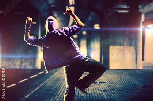 Фотография Dancer on urban background