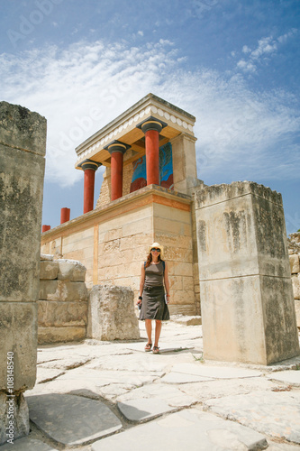 tourist in Knossos ruins