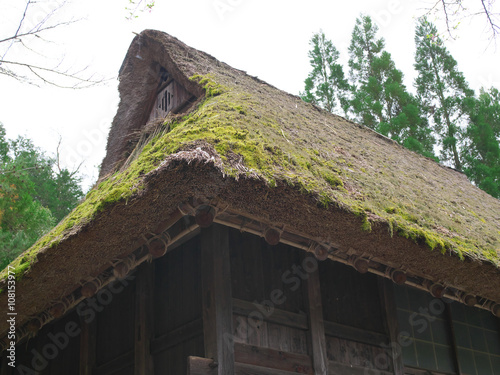 茅葺き屋根 photo