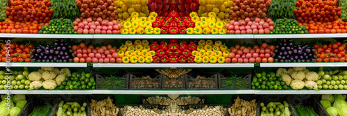 Fotografia, Obraz Vegetables on shelf in supermarket