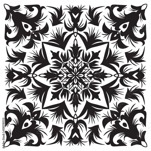 Hand drawing pattern for tile in black and white colors.