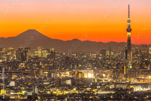 Tokyo Sunset © vichie81