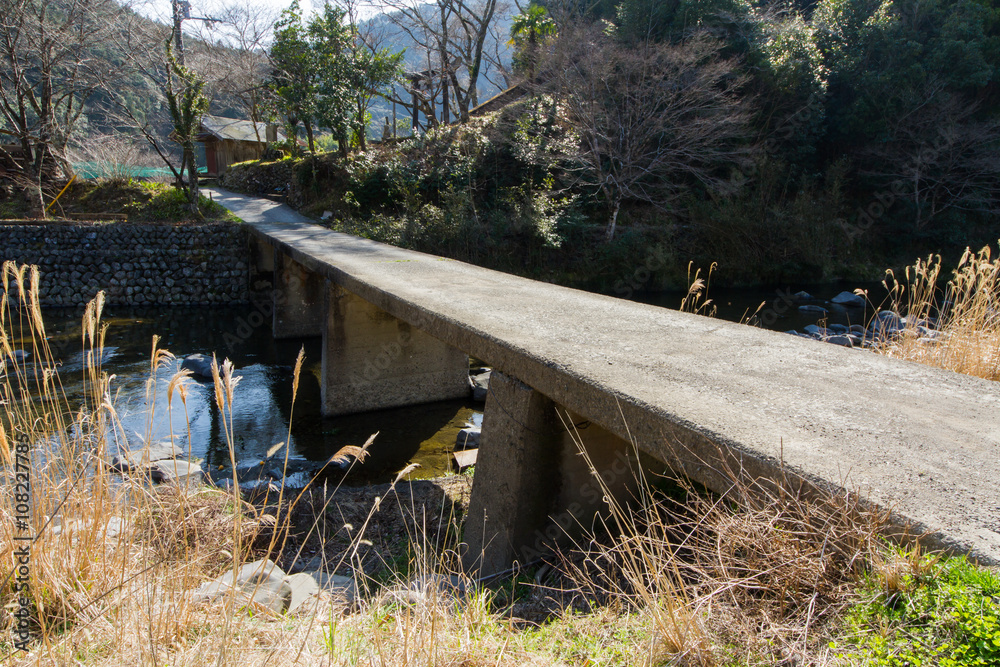 Obraz premium 高知県四万十町 サワタリ沈下橋