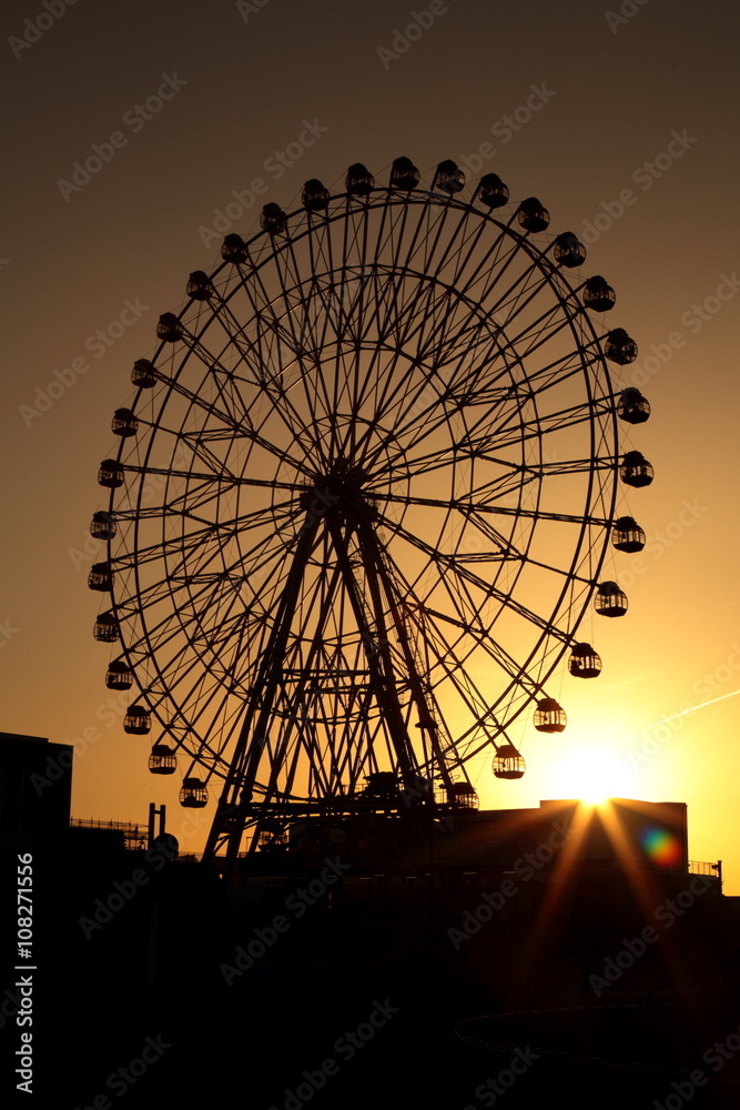 夕焼けの観覧車 夕焼けの観覧車