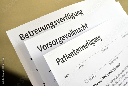 Patientenverfügung, Vorsorgevollmacht, Betreuungsverfügung, Formulare, Alter, Krankheit, Demenz, Betreuer, Willenserklärung Medizinrecht