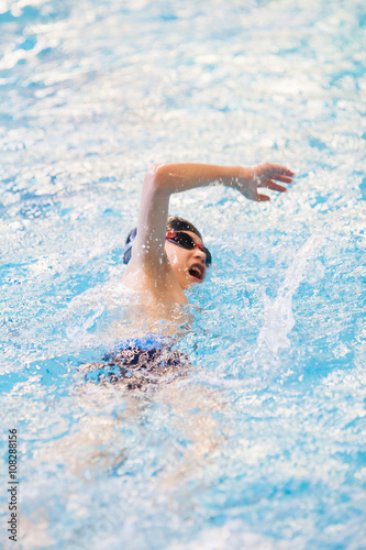 Obraz na płótnie training in swimming w salonie