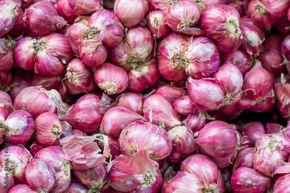 red onions red onions