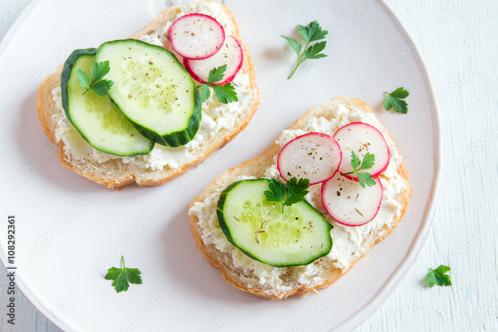 Vegetarian sandwiches with ricotta Vegetarian sandwiches with ricotta