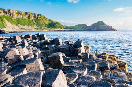 Tableau sur toile Giants Causeway, unique geological hexagonal formation of volcanic basalt rocks