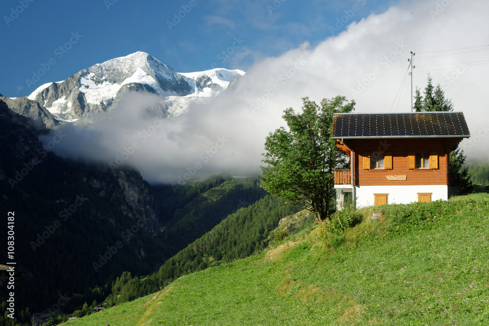 Chalet Suisse