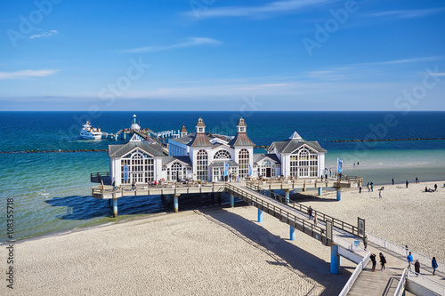 Seebrücke Sellin auf Rügen photo