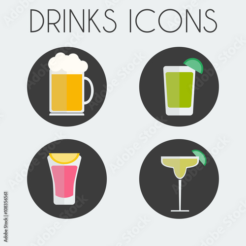 Drinks Cocktail Glasses Round icon Set. Beer Mug with Foam, Mojito with Lime Slice, Juice with Lemon Slice and Margarita Cocktail Glass. Digital background vector illustration.