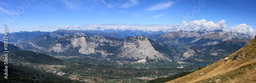 La valle di Trento vista dal Monte Bondone © xiaoma
