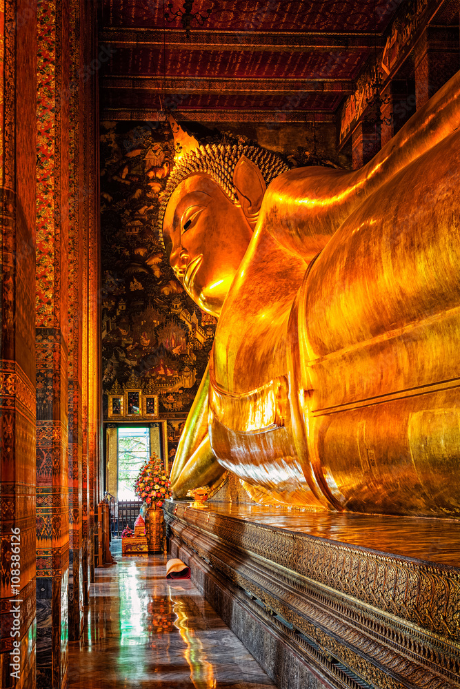 Fototapeta premium Reclining Buddha, Thailand