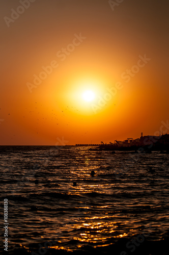 Закат на Чёрном море © artdolgov