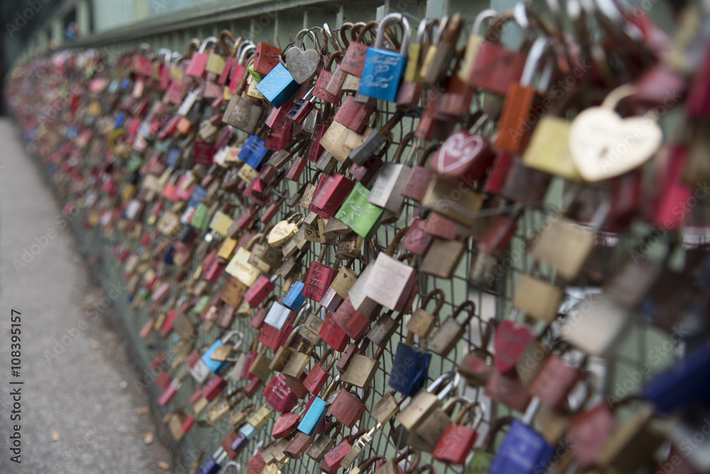 Heart lock