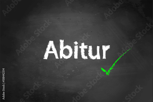 Tafel - Abitur - grüner Haken