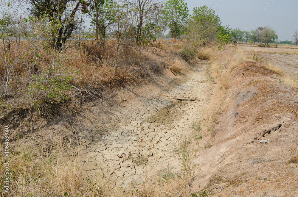 Dry canal Dry canal