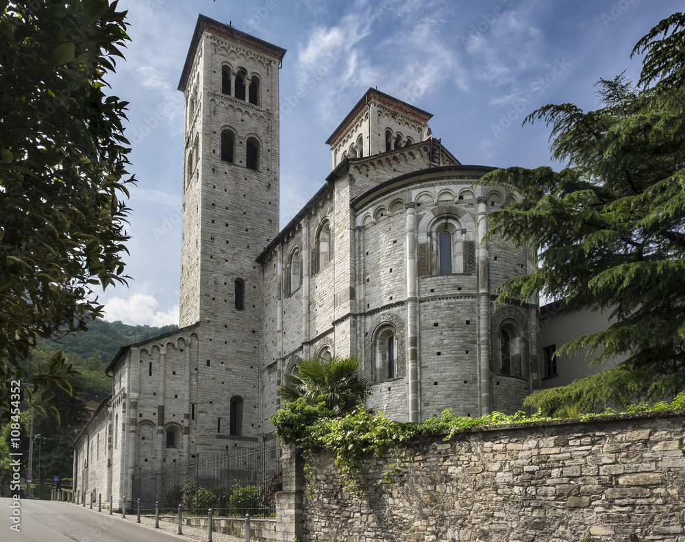 Romanesque Basilica, Como, Italy: An exterior view of the rear of the 11th c. Roman Catholic Basilica di Sant'Abbondio in the town of Como, Italy