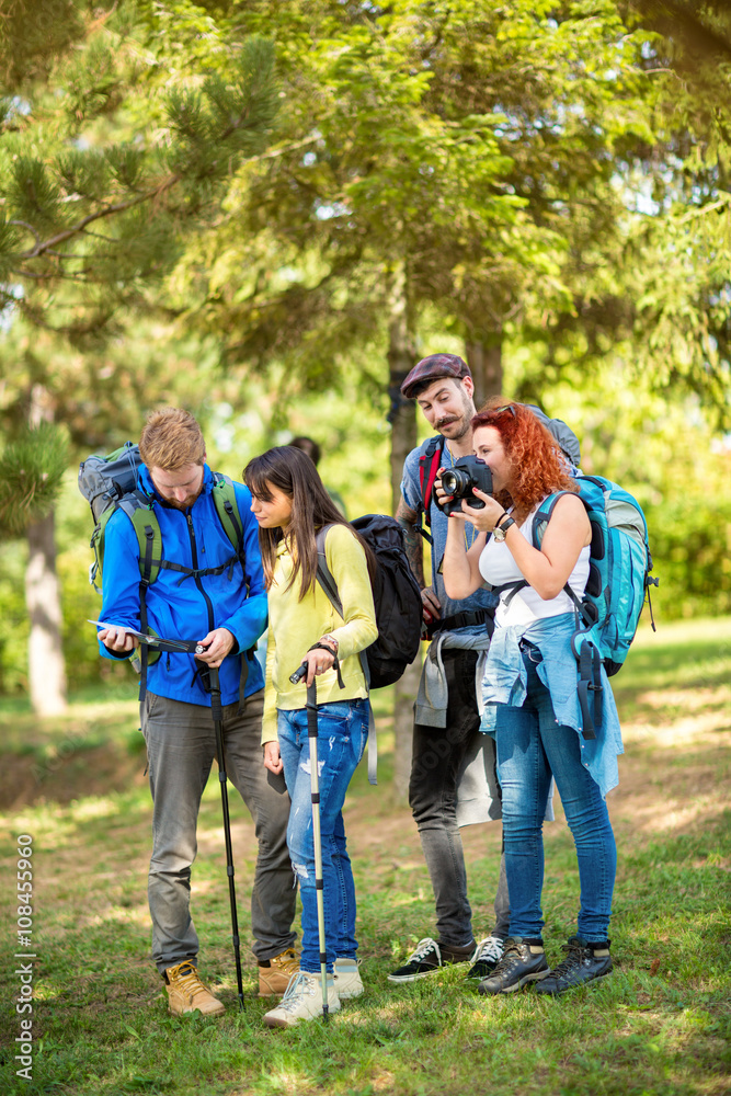 Scouts makes pause in nature Scouts makes pause in nature