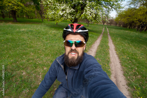 quick selfie before you go on a bike01