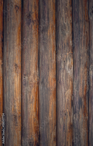 Стена из сосновых брёвен. Натуральная древесина