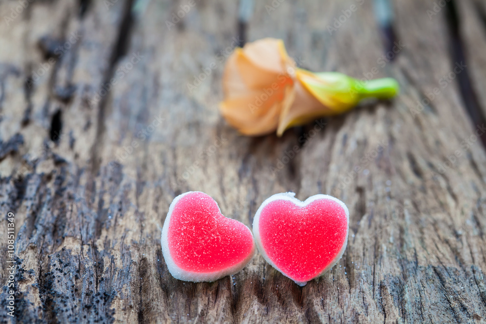 Obraz premium Red heart on wood background/ Valentines day