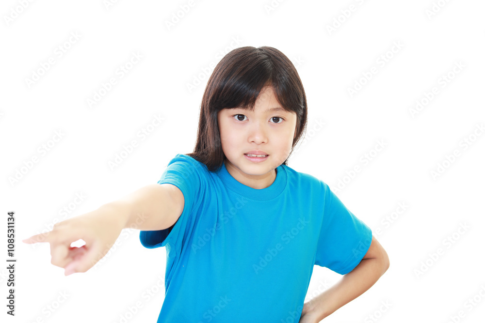 指示する笑顔の女の子 指示する笑顔の女の子