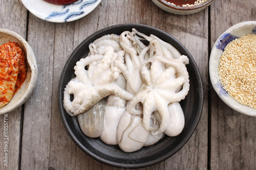 Sannakji octopus korean food