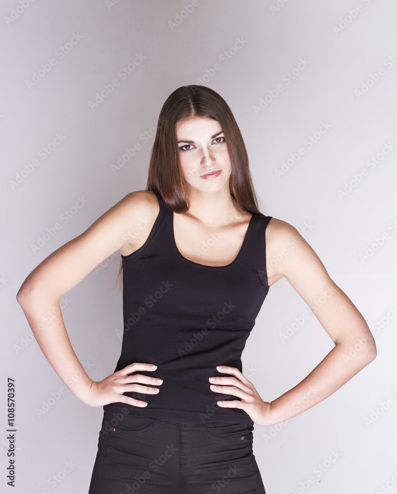 Obraz premium Studio portrait of a beautiful girl