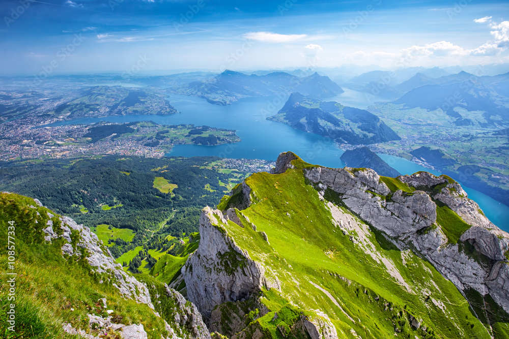 Fototapeta premium Beautiful view to Lucerne lake (Vierwaldstattersee), mountain Rigi and Swiss Alps from Pilatus mountain, Switzerland