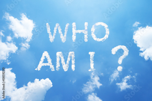Obraz na plátně "who am I?" cloud word on sky.