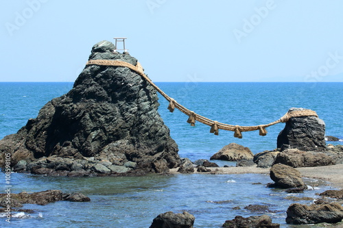 夫婦岩