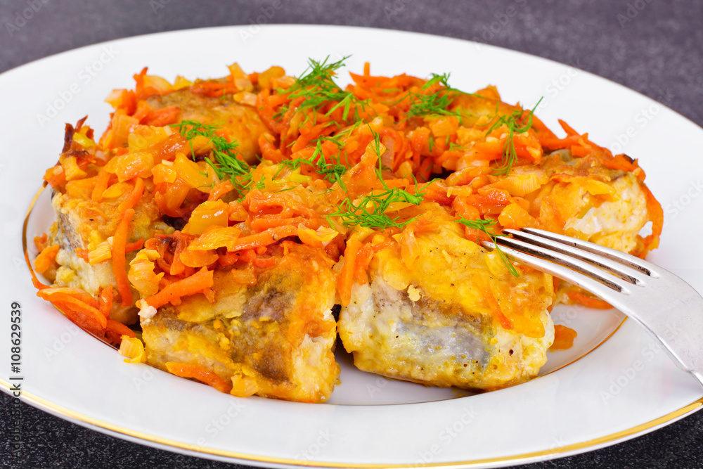 Fish in Greek with Onion and Carrot Fish in Greek with Onion and Carrot