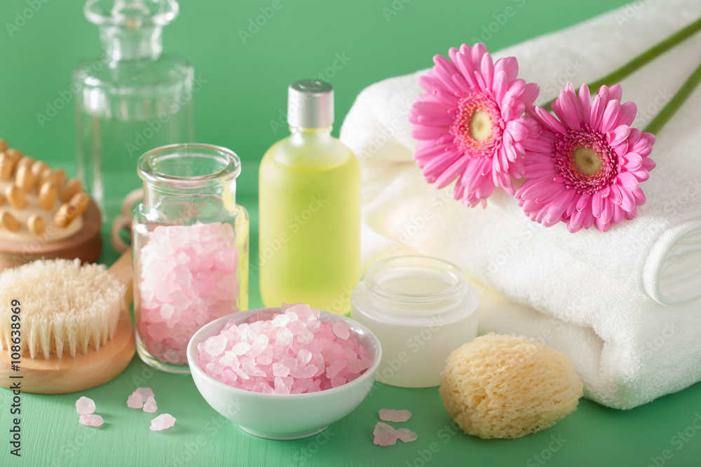 spa aromatherapy with gerbera flowers essential oil brush spa aromatherapy with gerbera flowers essential oil brush