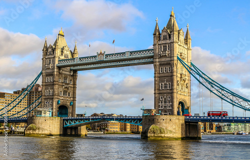 Fototapeta Naklejka Na Ścianę i Meble -  London Tower Bridge