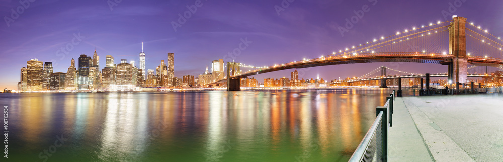 New York City Manhattan skyline panorama with Brooklyn Bridge
