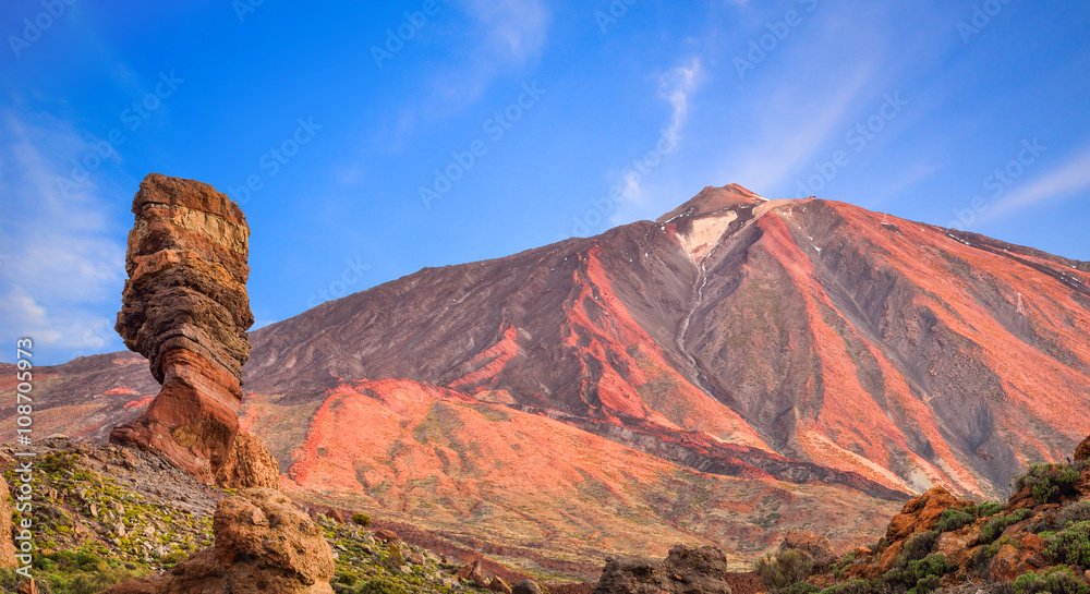 Teide mountain peak and  Garcia stone in Tenerife National Park, Spain