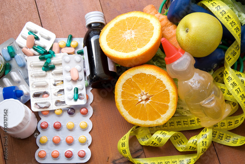 the choice between a healthy lifestyle and medication addiction