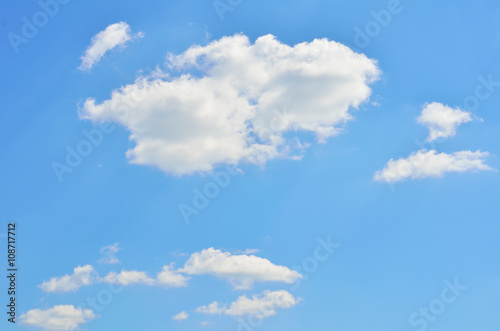 Clear blue sky with white clouds © alemagoma
