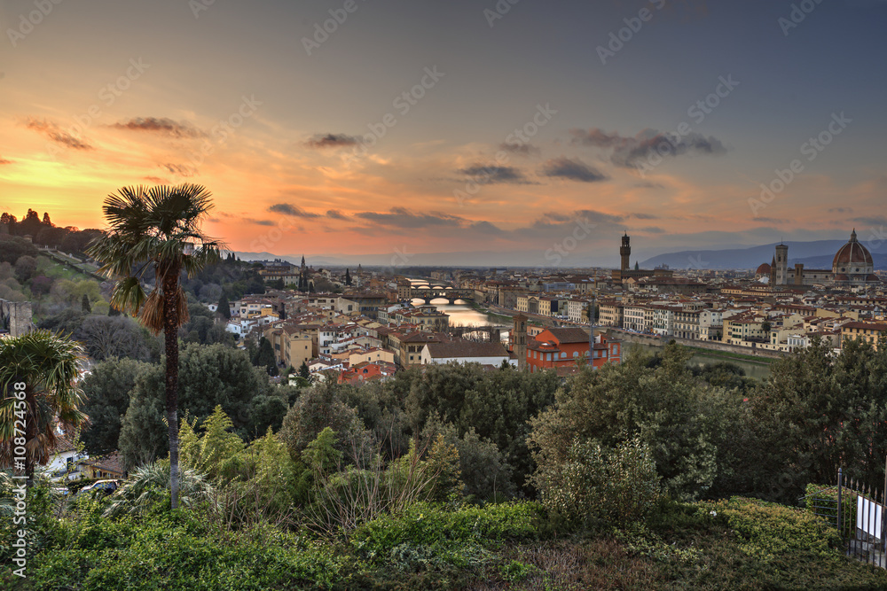 Tramonto a Firenze con vista da Piazzale Michelangelo