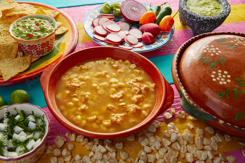 Bild auf Leinwand Green Pozole verde with blanco mote corn