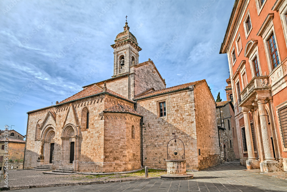 cathedral of San Quirico d'Orcia