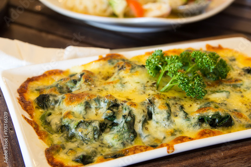 Baked spinach with cheese
