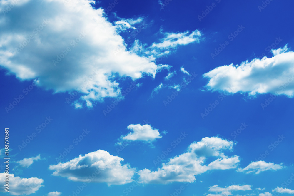 Fototapeta premium White clouds in blue sky.