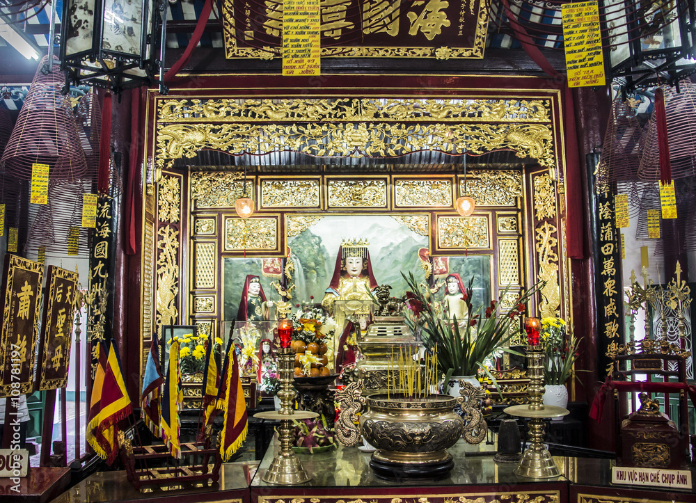 Obraz premium Ołtarz w auli