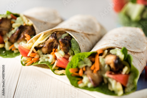 Grilled chicken burrito wraps