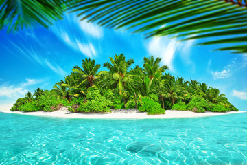 Keuken achterwand Turquoise Whole tropical island within atoll in tropical Ocean. Uninhabite  © BRIAN_KINNEY